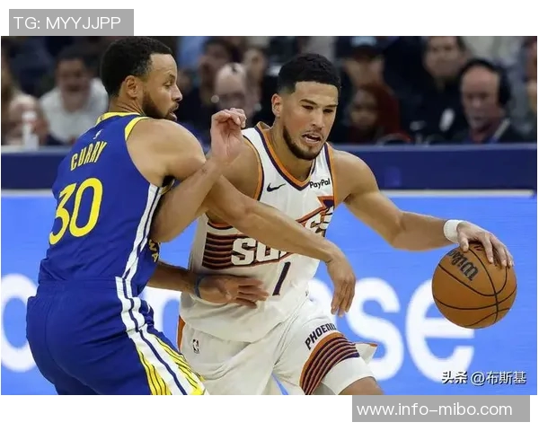 布克半场表现不佳仅得13分4助攻正负值惨淡11球队陷入困境